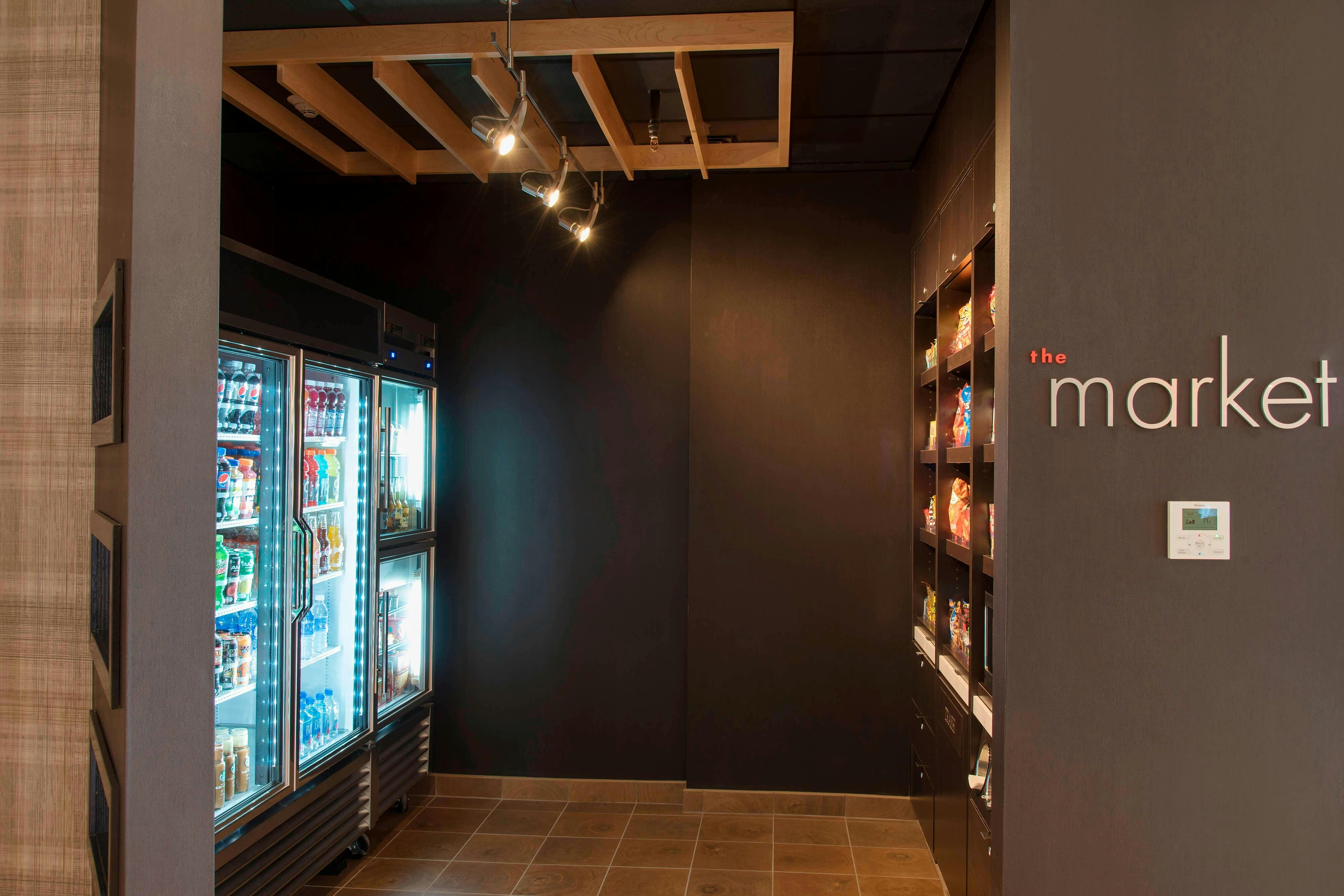 Courtyard Holland Downtown 4/50