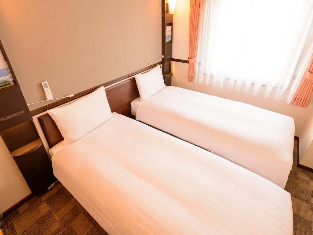 Toyoko Inn Hon-atsugi-eki Minami-guchi 7/50