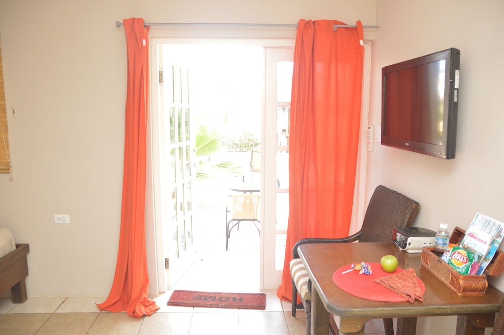 ARUBA TROPIC APARTMENTS 15/31