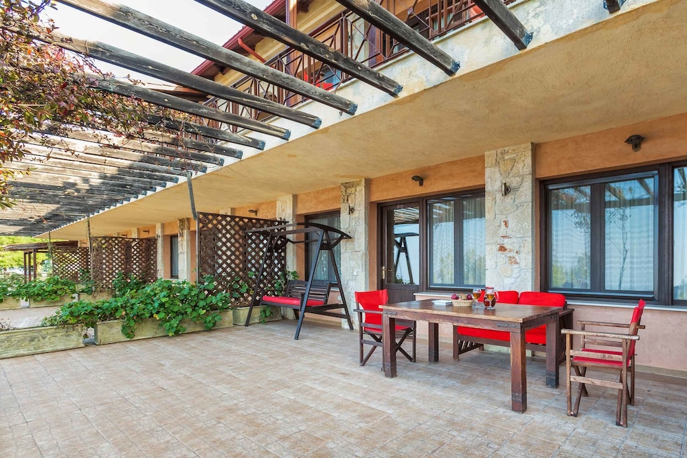 Akritas Ef Zin Villas & Suites 29/50