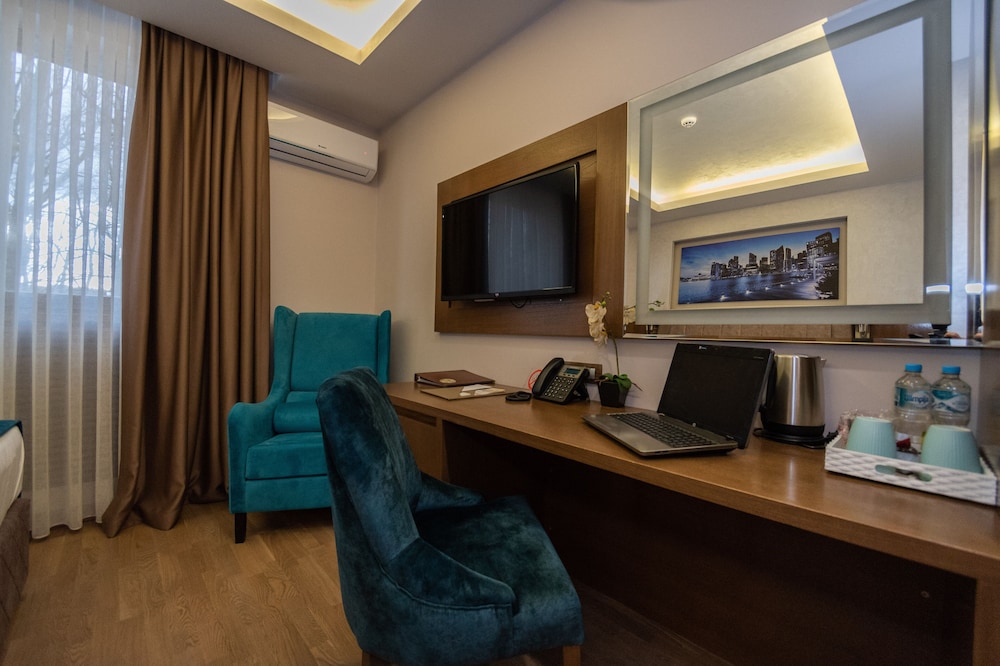 Hotel Park 39/48