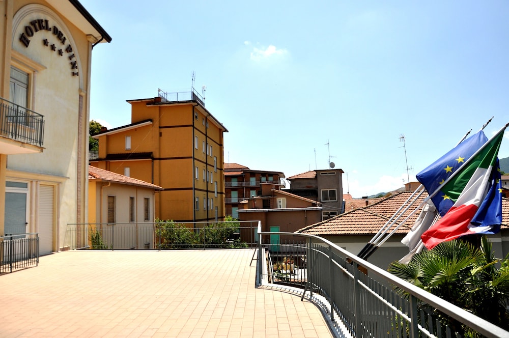 Hotel Dei Pini 56/62