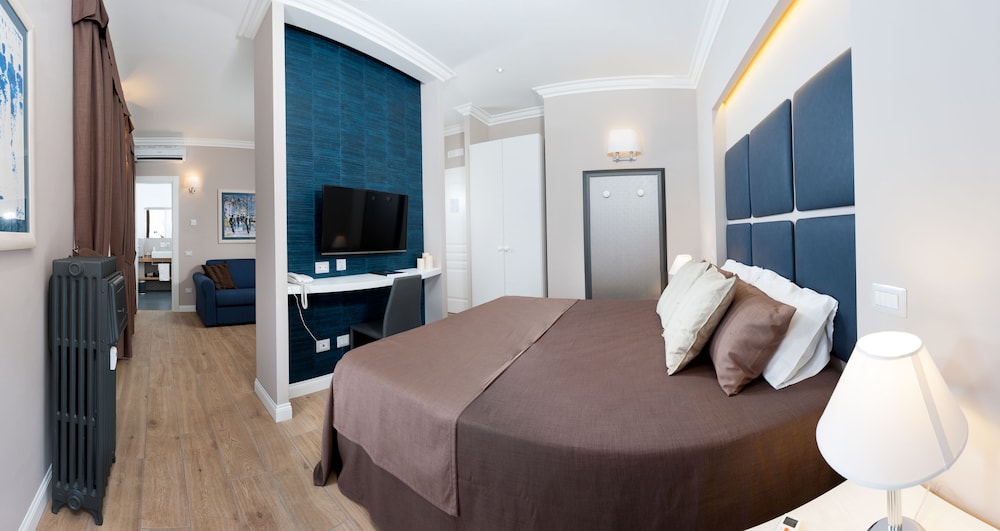 VICO ROOMS AND TERRACE 22/73