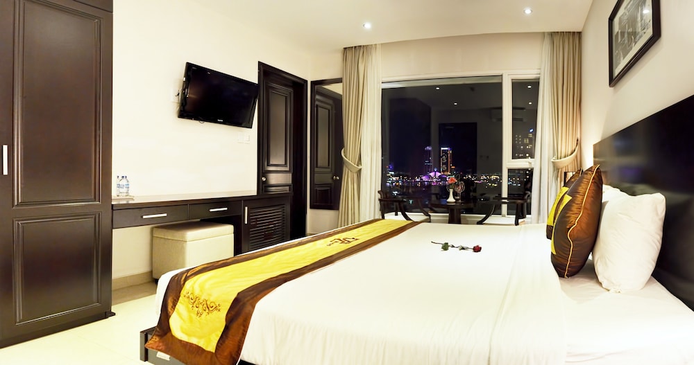 D C Hotel 17/56