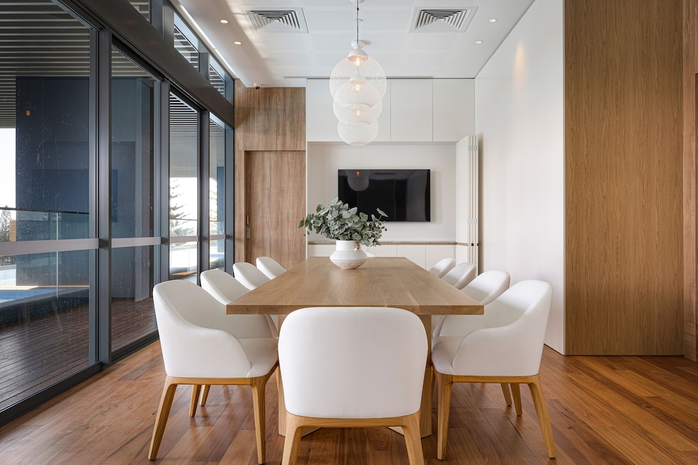 ULTIQA Signature at Broadbeach 40/50