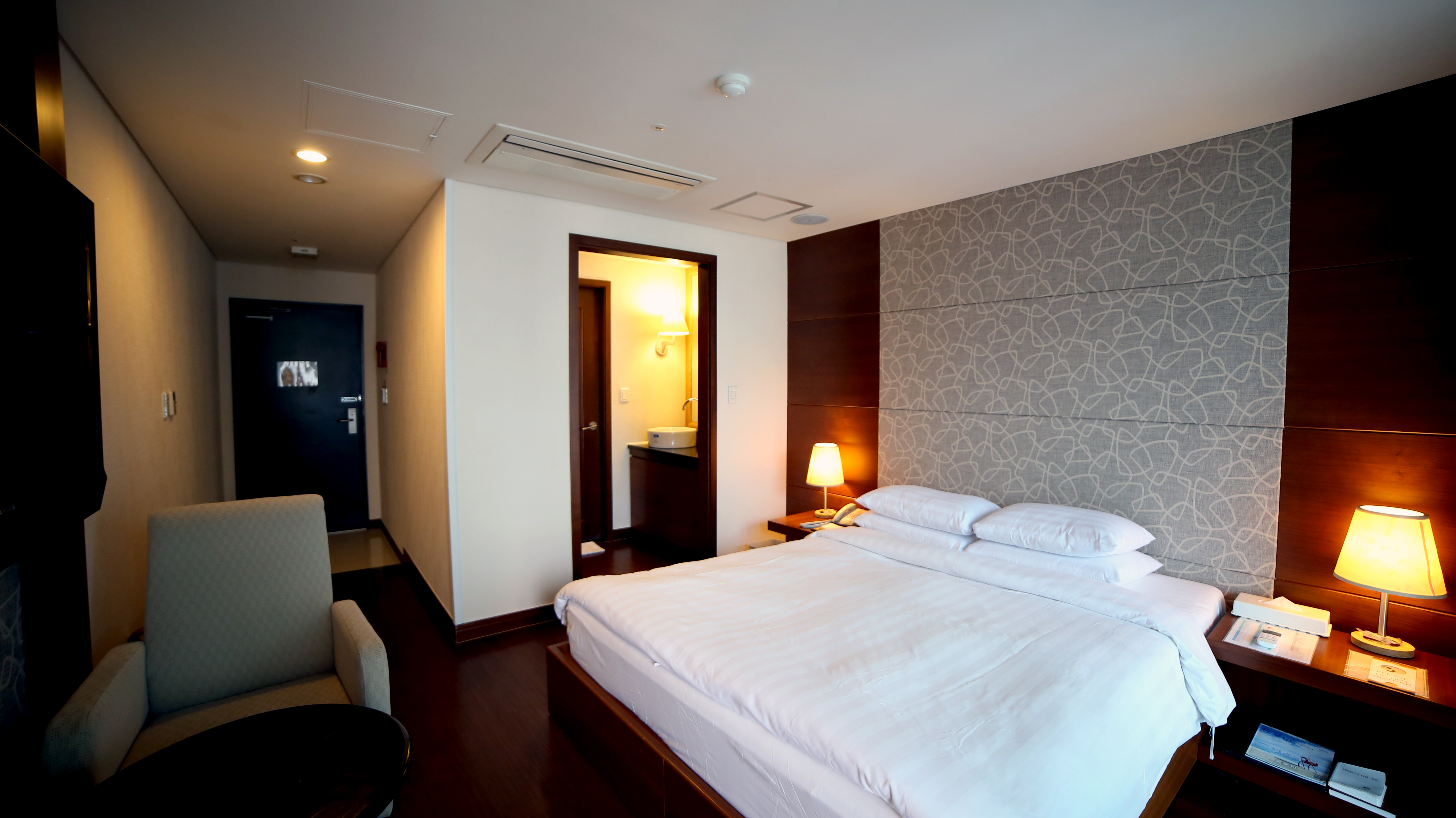 غرفة قياسية بسرير مزدوج، Sunset Hotel 6/10