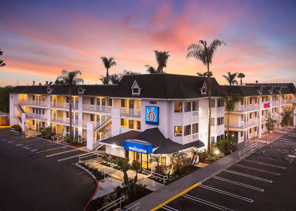Motel6 Buena Park, CA - Knotts Berry Farm - Disneyland 5/34