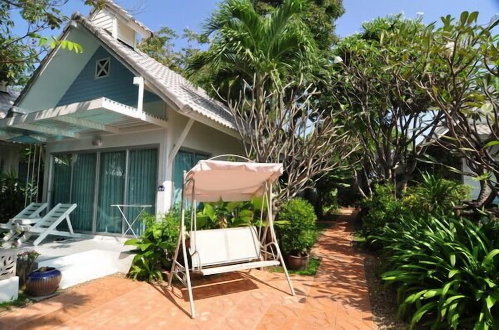Blue Sky Resort 5/50