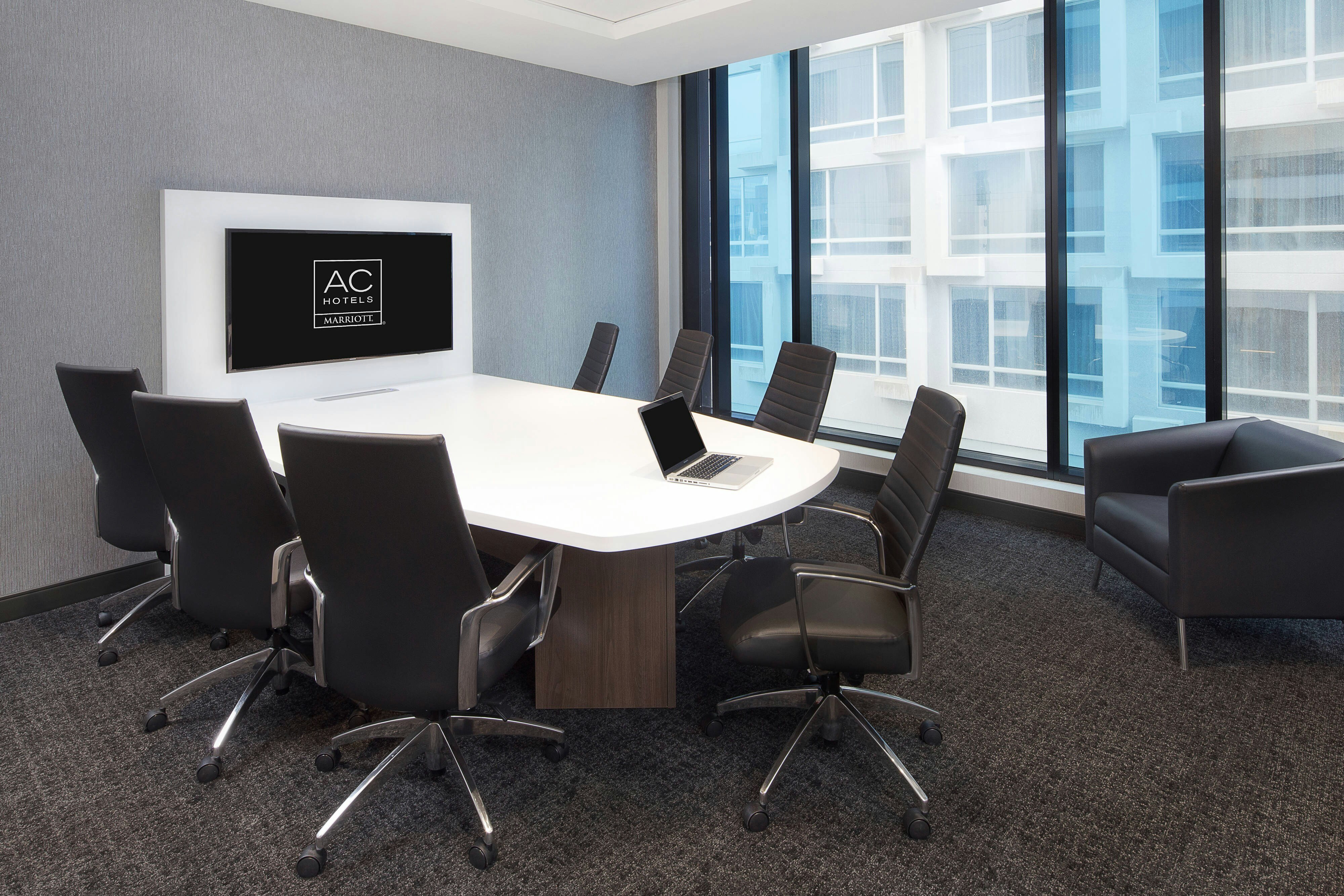 Ac Hotel By Marriott Montreal Downtown 16/21
