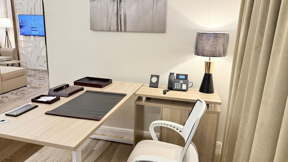 Le Reve Hotel 127/134