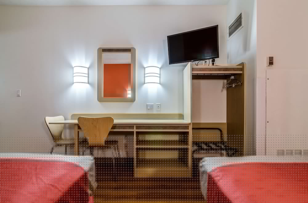 Motel 6 Kearney, NE 43/54