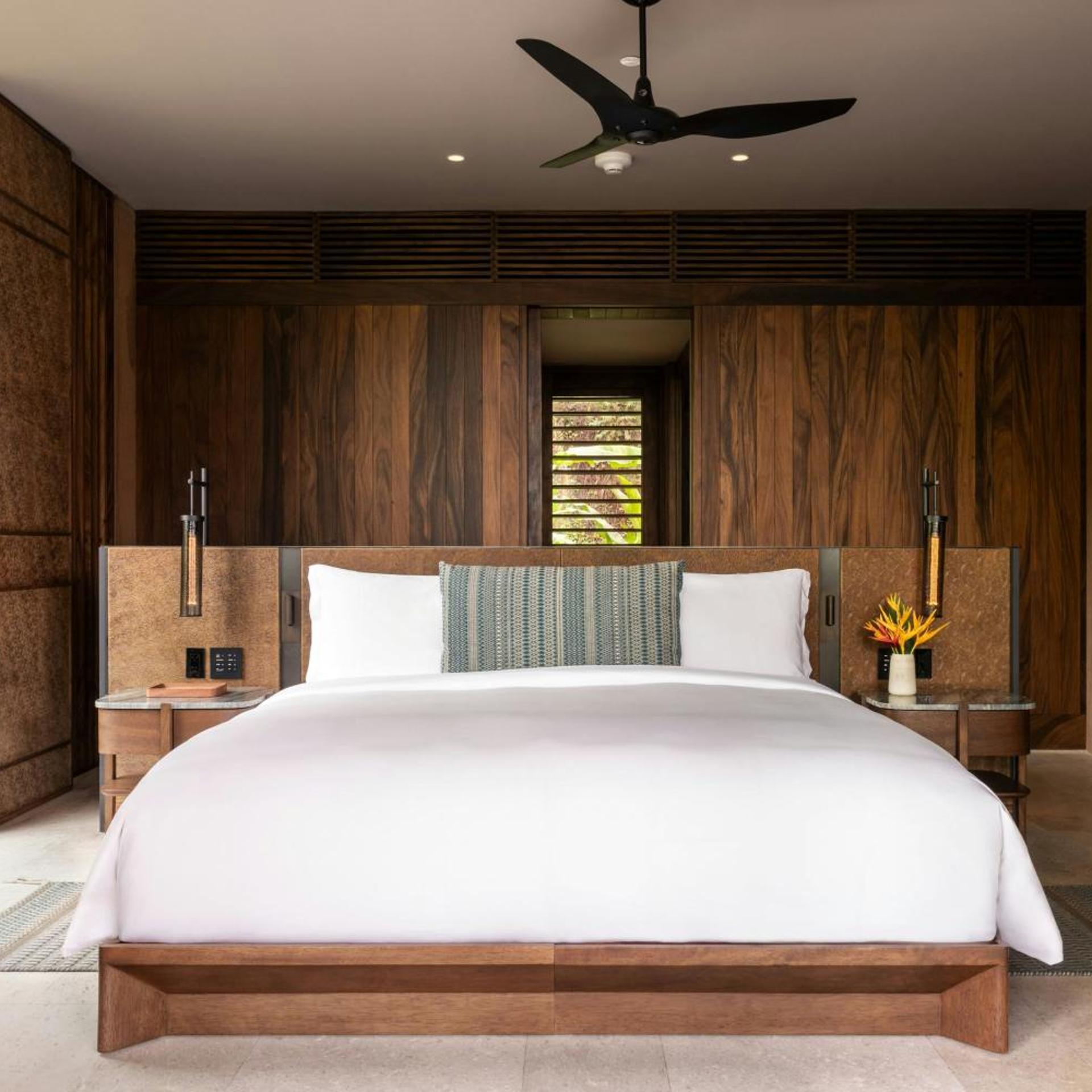 Cliff, Villa, King Bed, Panoramic View, Sofa