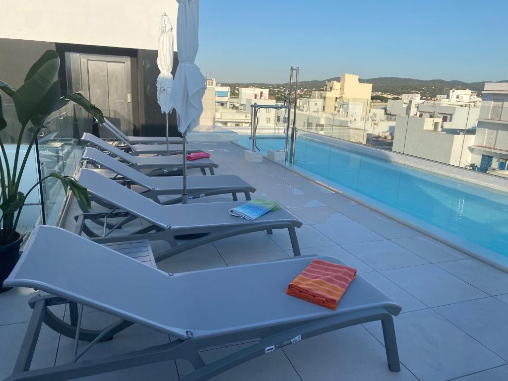 AzuLine Hotel M 29/42