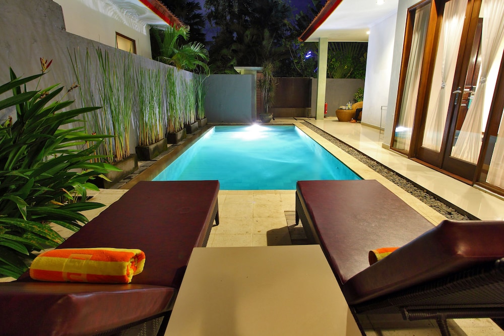 Puri Saron Seminyak 21/43