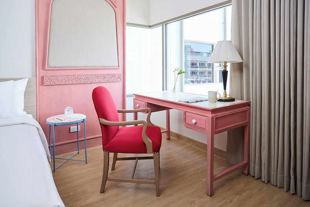 56 Surawong Hotel Bangkok 56/66