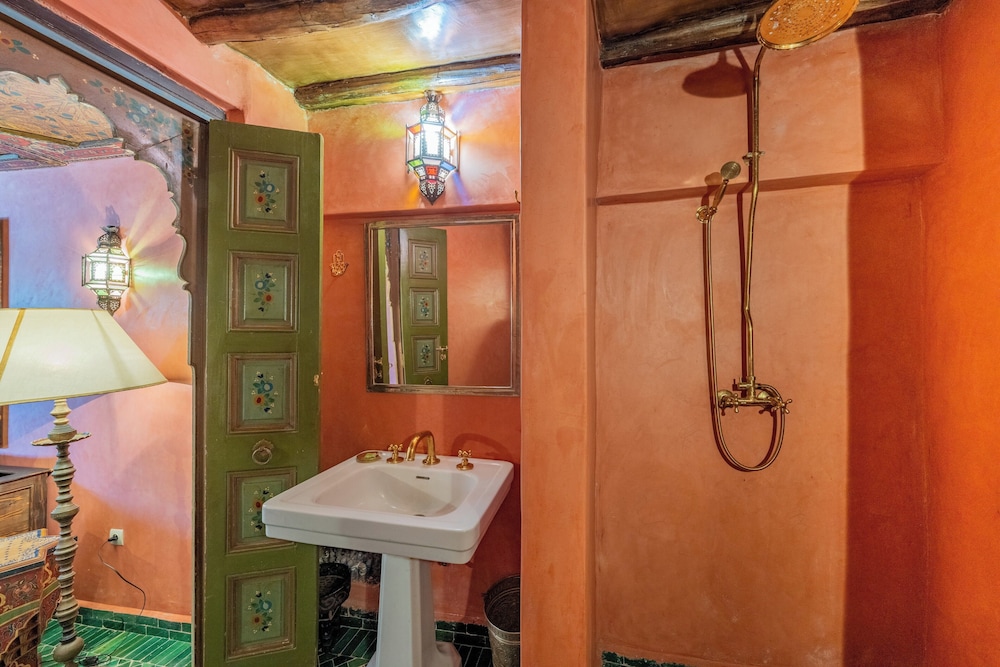Riad Yamina 52 49/50