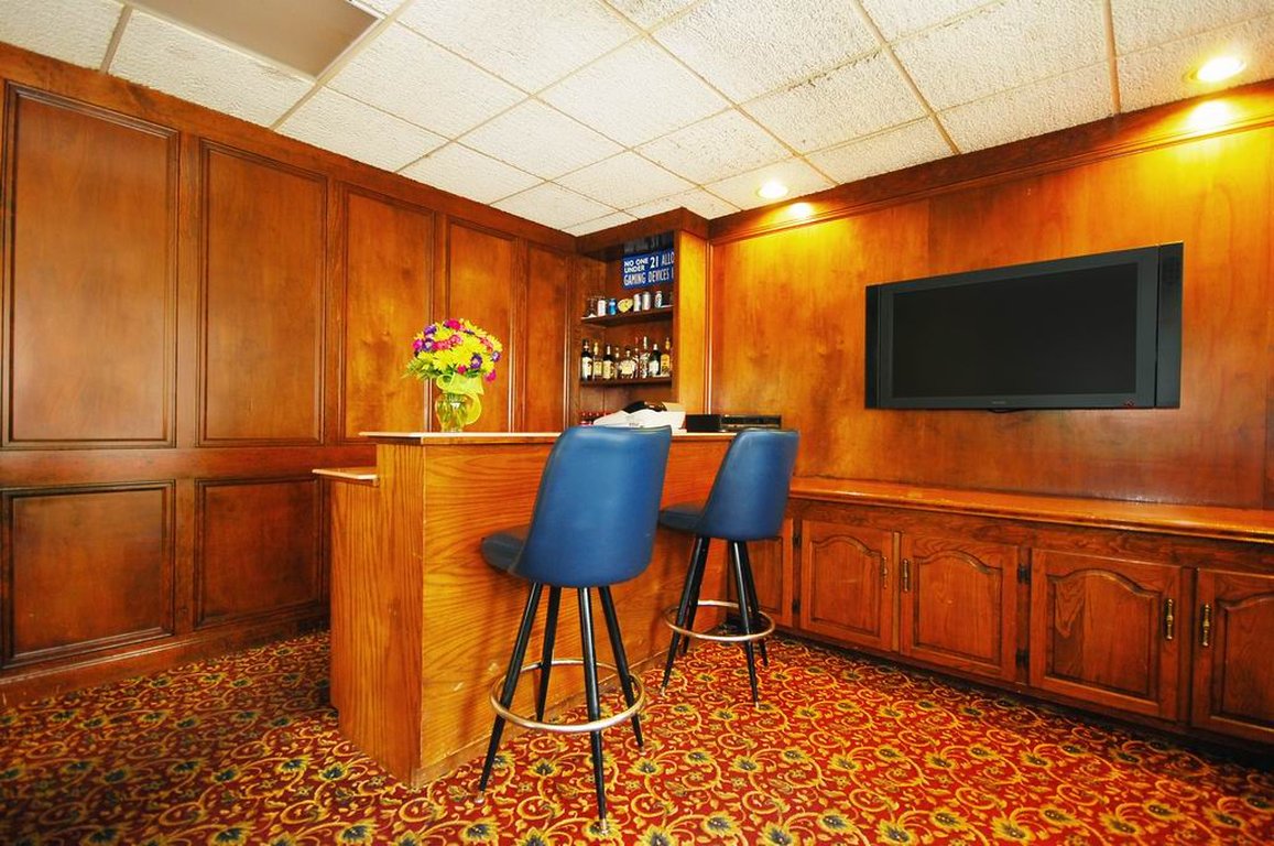 Best Western Forest Inn 13/20