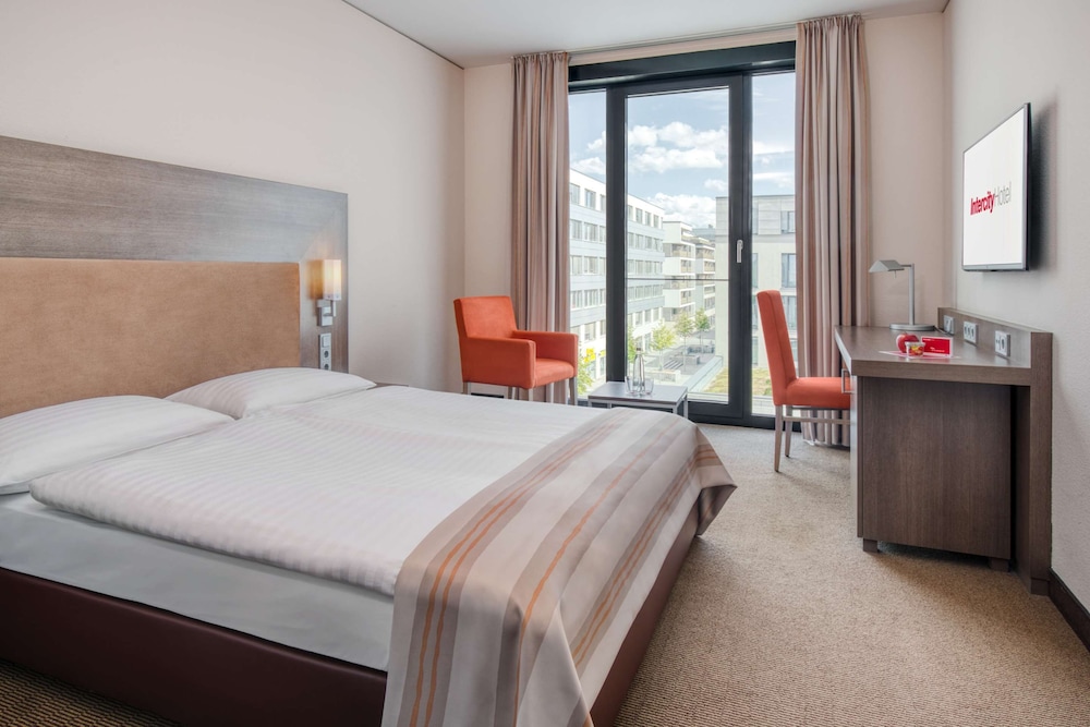 Intercityhotel Dresden 10/59
