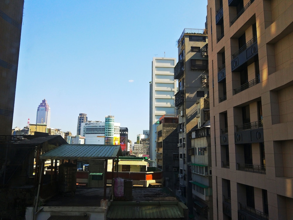 Cho Hotel 44/49