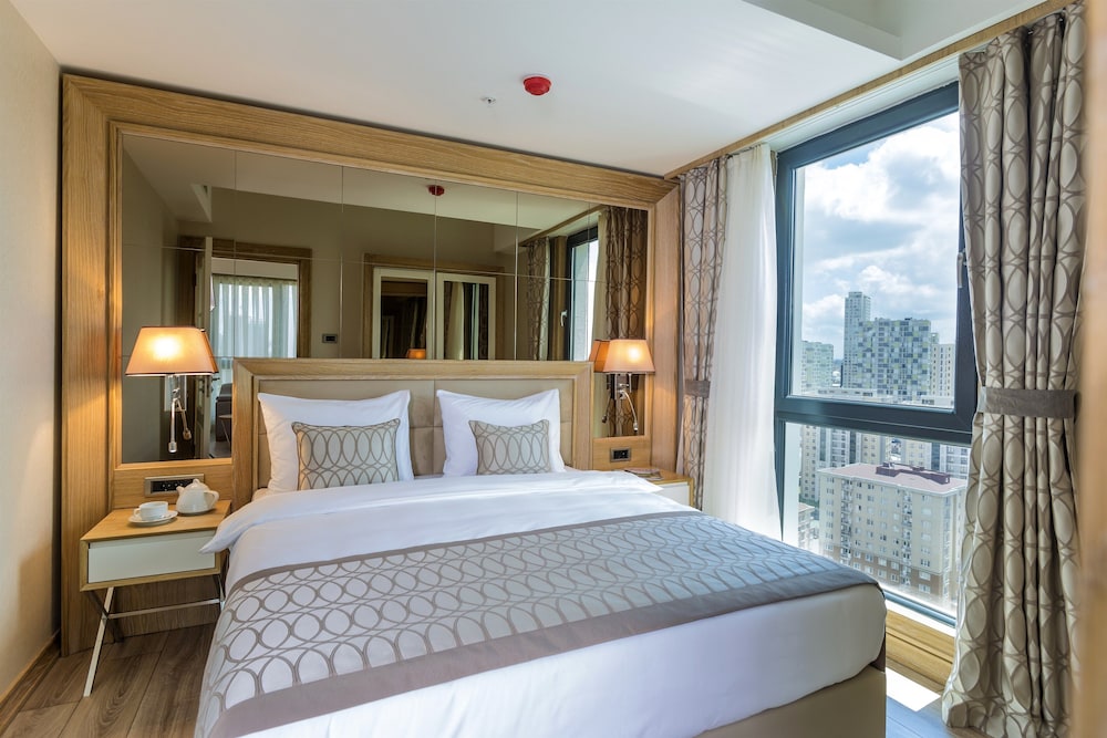 Bof Hotels Ceo Suites 16/73