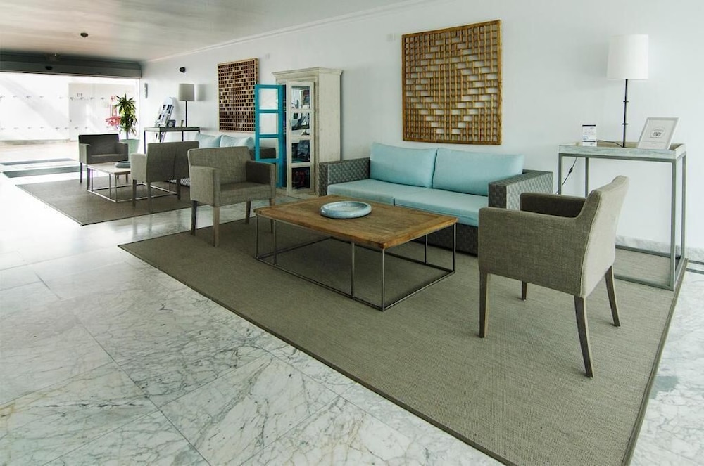 Parque Tropical Apartments 14/28