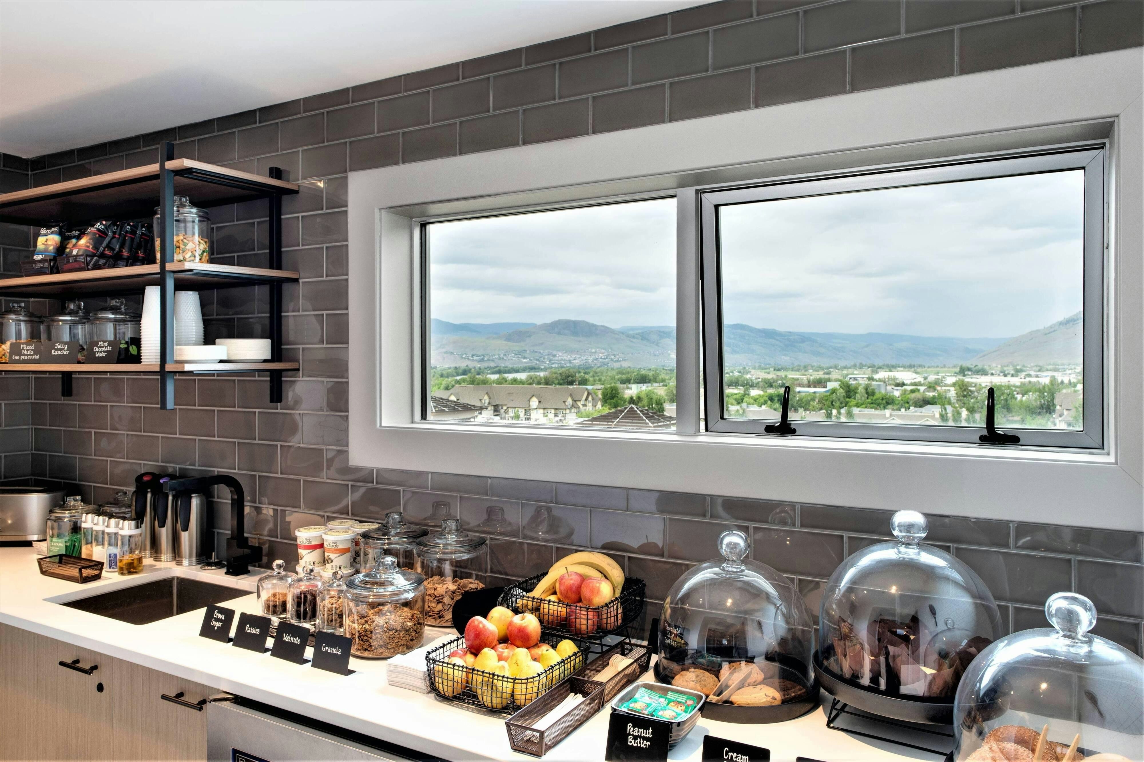 Delta Hotels by Marriott Kamloops 25/47