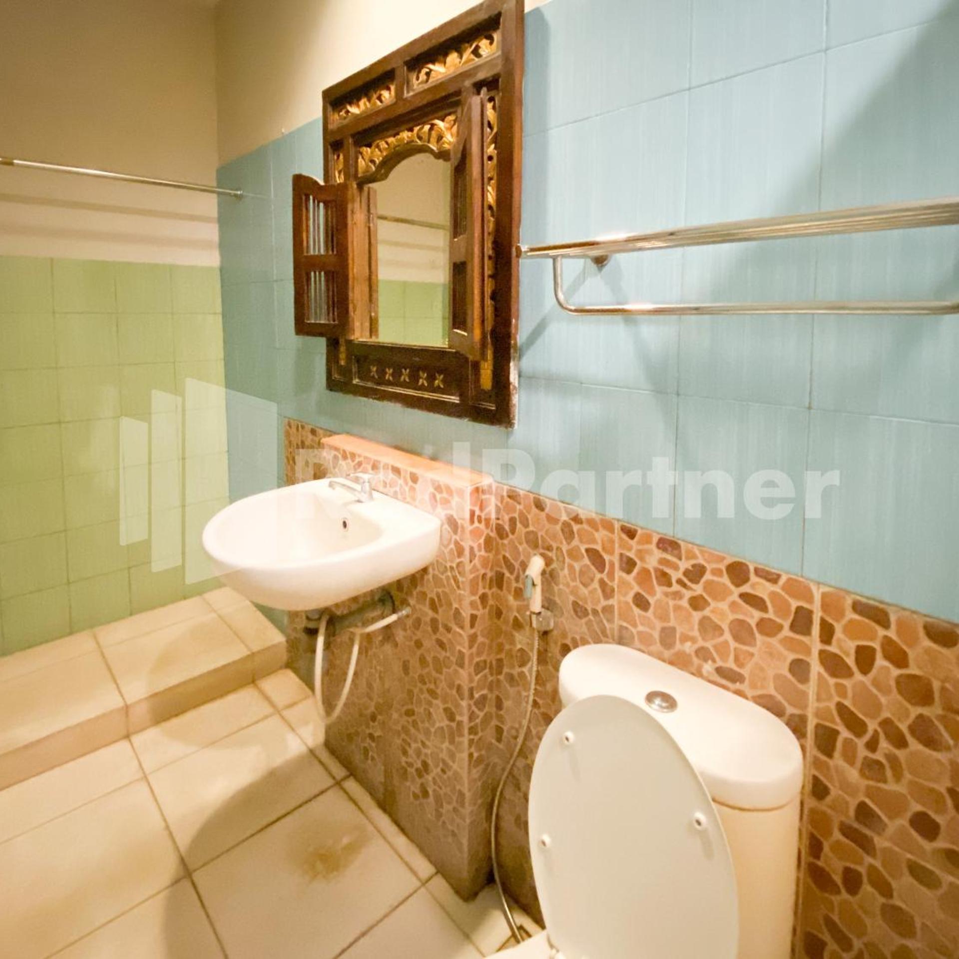 OYO 90249 Istana Griya 2 Hotel 50/50