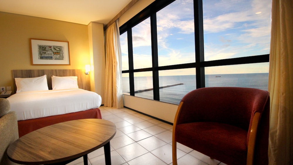 HOLIDAY INN FORTALEZA 20/76