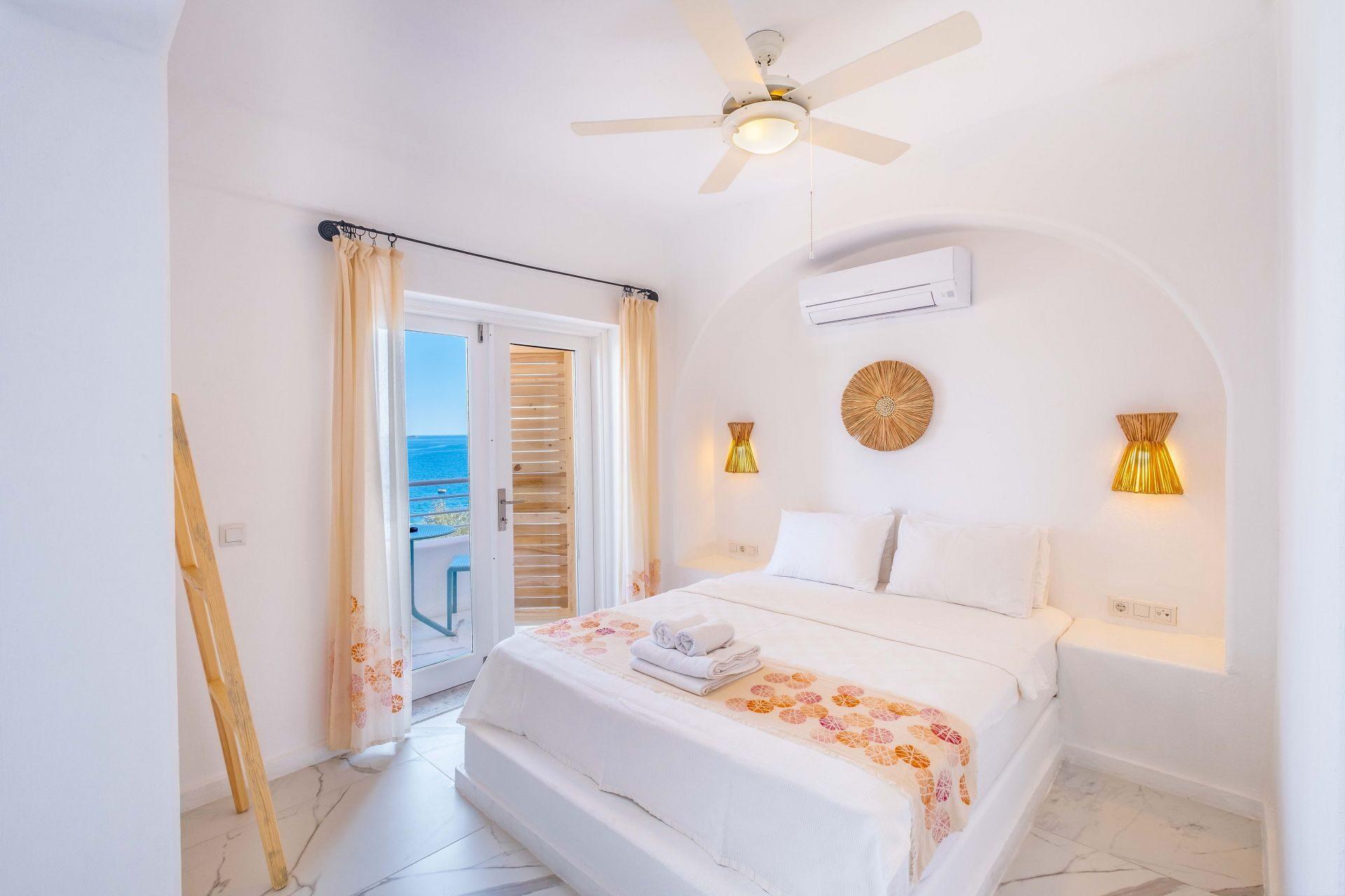 Premium, Double Bed, Sea View, Sofa, Outdoor Jetted Tub