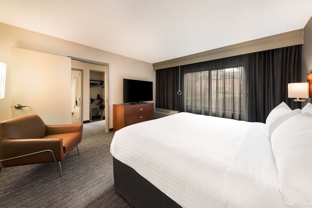 Sonesta Select San Jose Airport 7/55