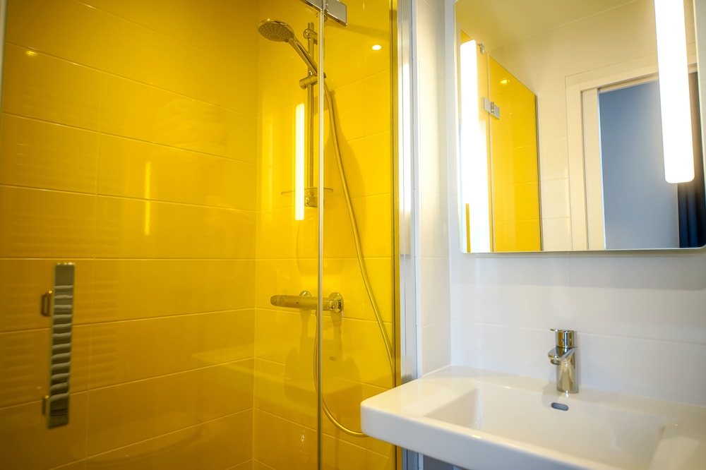 Ibis Styles Saumur Gare Centre 24/75