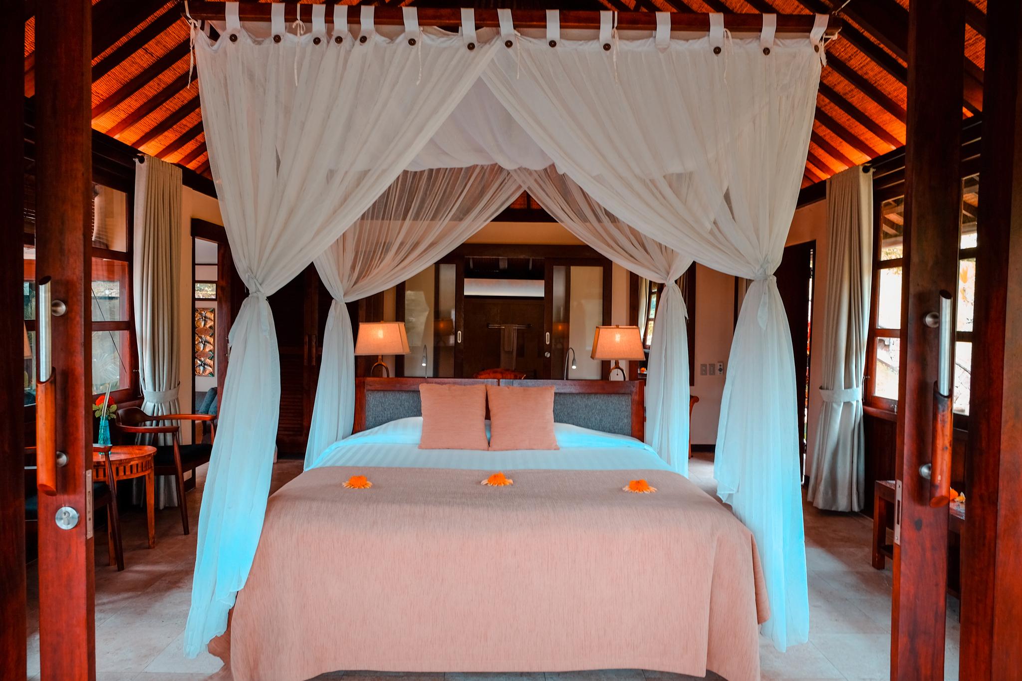 2 Bedrooms, Pool, Villa, King and Twin Beds