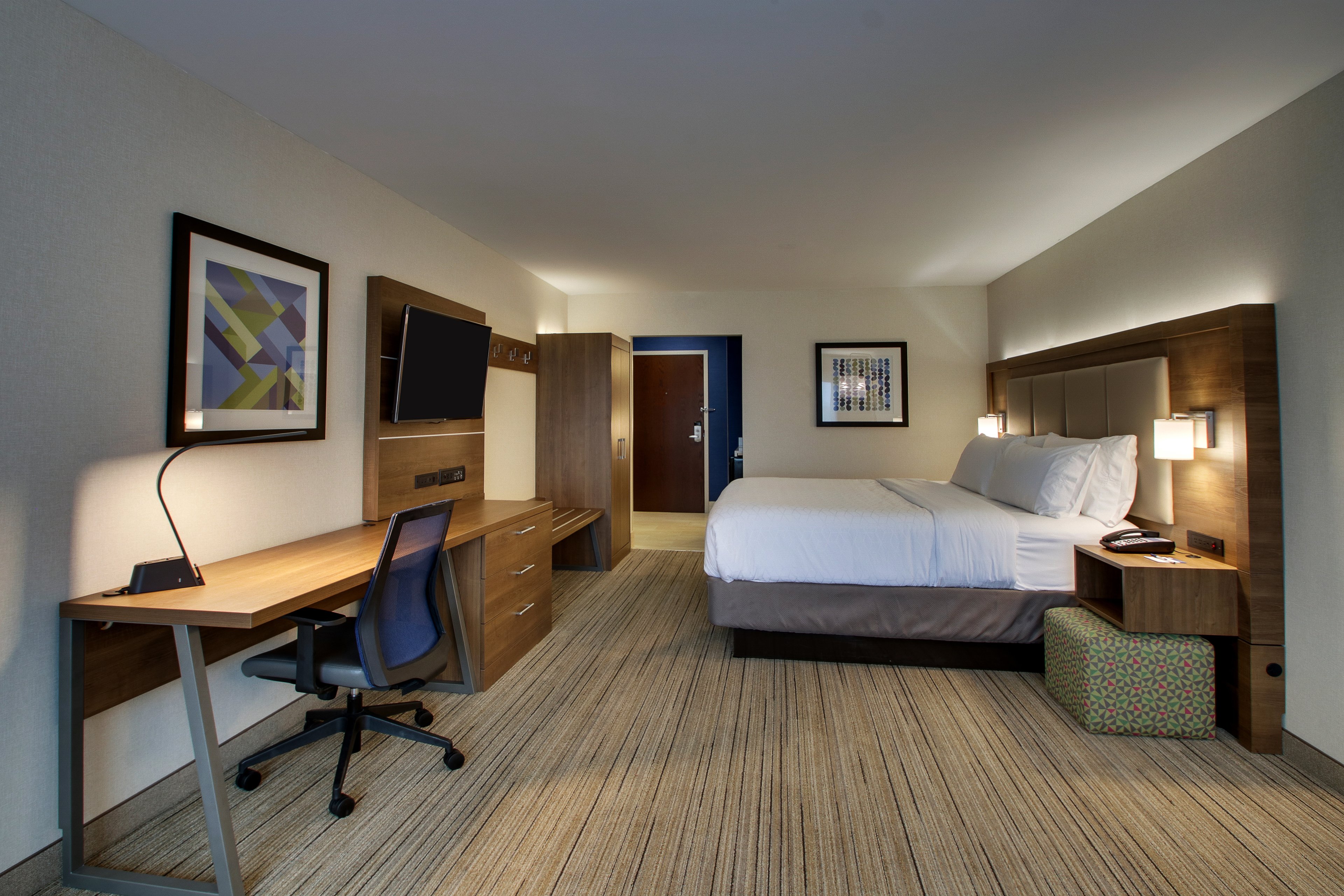Holiday Inn Express and Suites Mt Sterling North 39/72