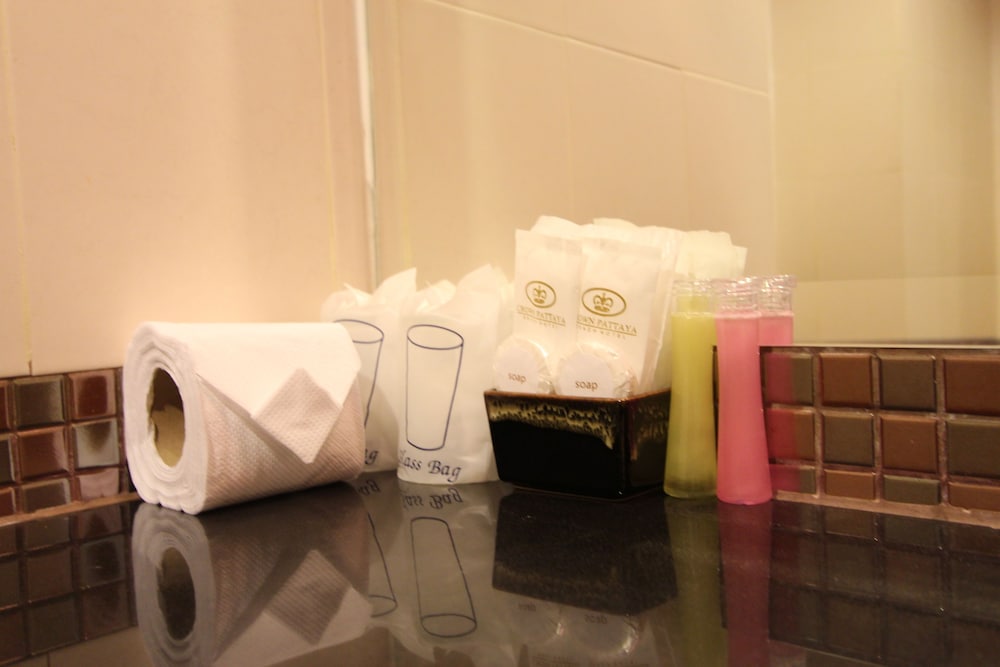 CROWN PATTAYA BEACH HOTEL 35/58
