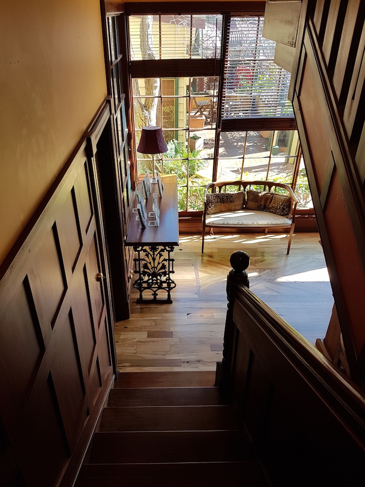 Bridgefield Guest House 21/50