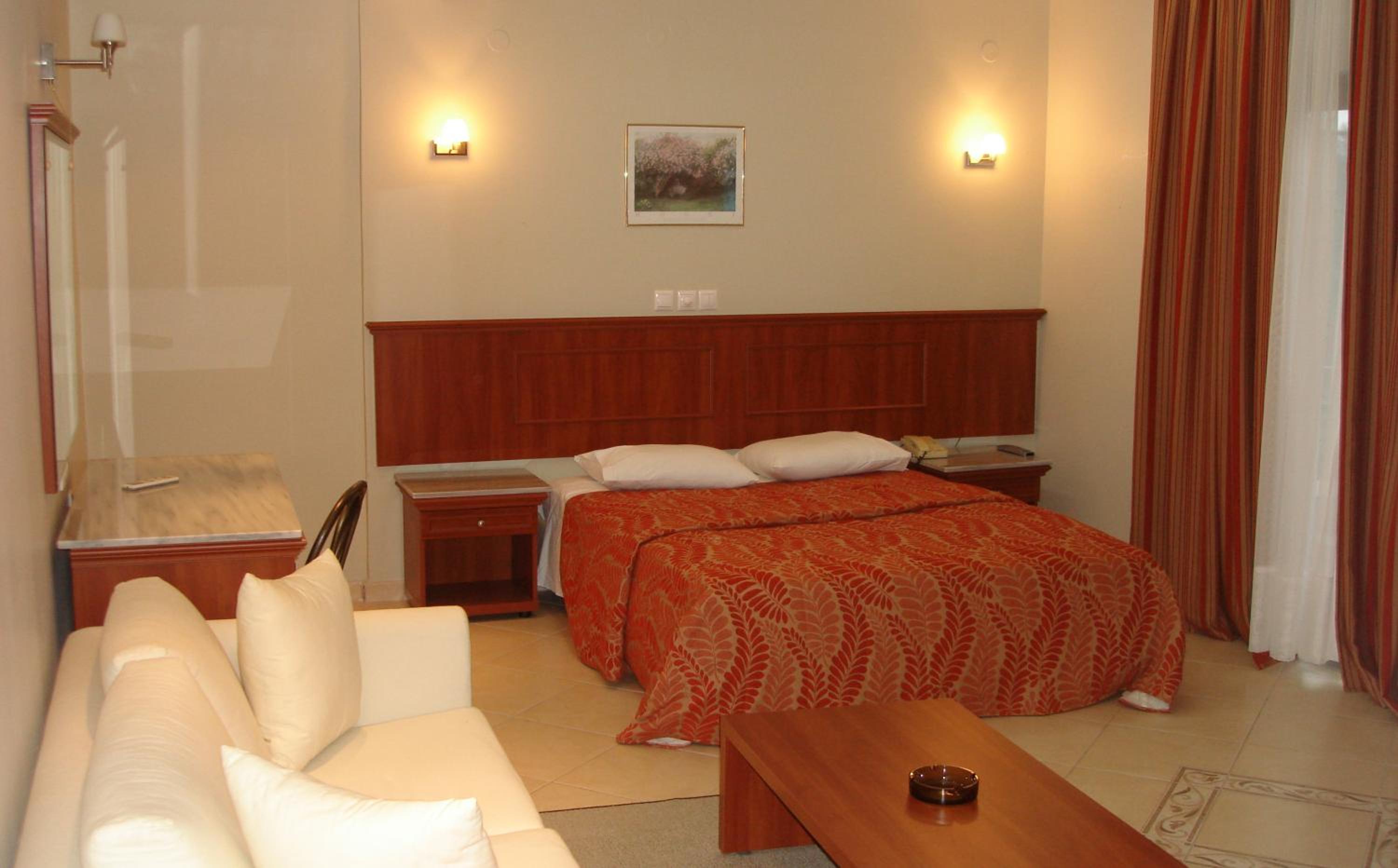 غرفة بسرير مزدوج، Four Seasons Skg Thessaloniki 9/10