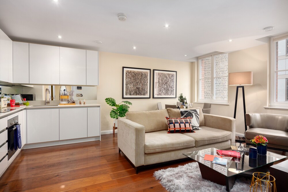 Chancery Lane Apartments by MySquare 18/35