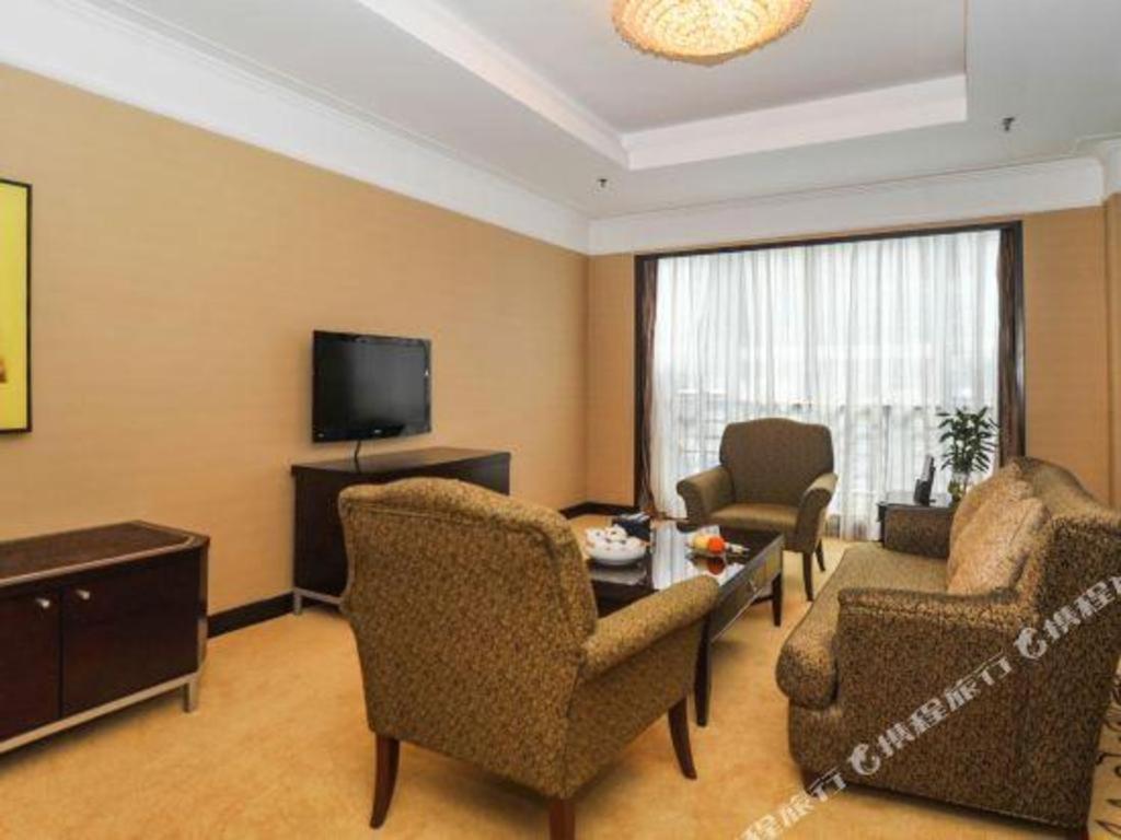 Blue Horizon Hotel (Qingdao Laoshan) 48/56