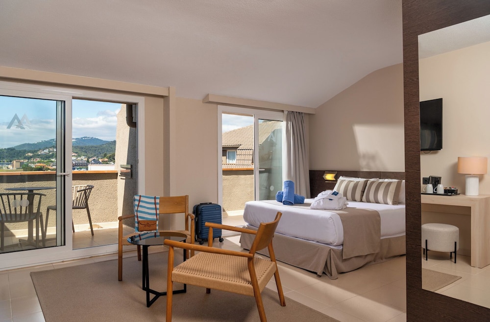 Studio, Suite, Single, Queen Bed