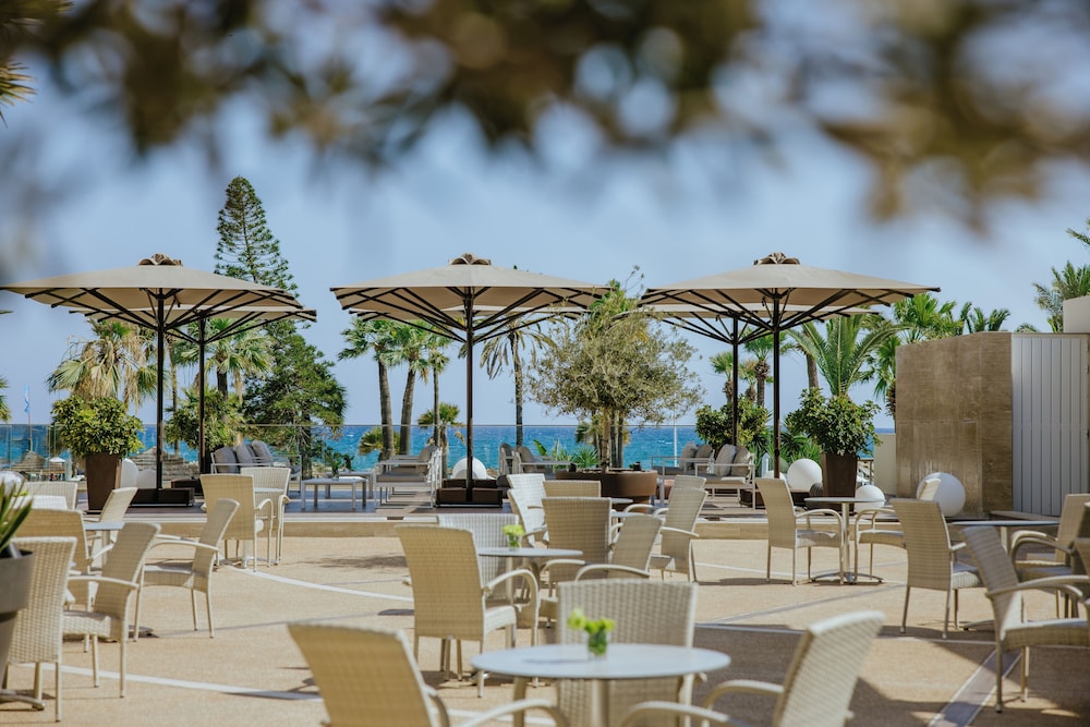 Golden Bay Beach Hotel 35/50