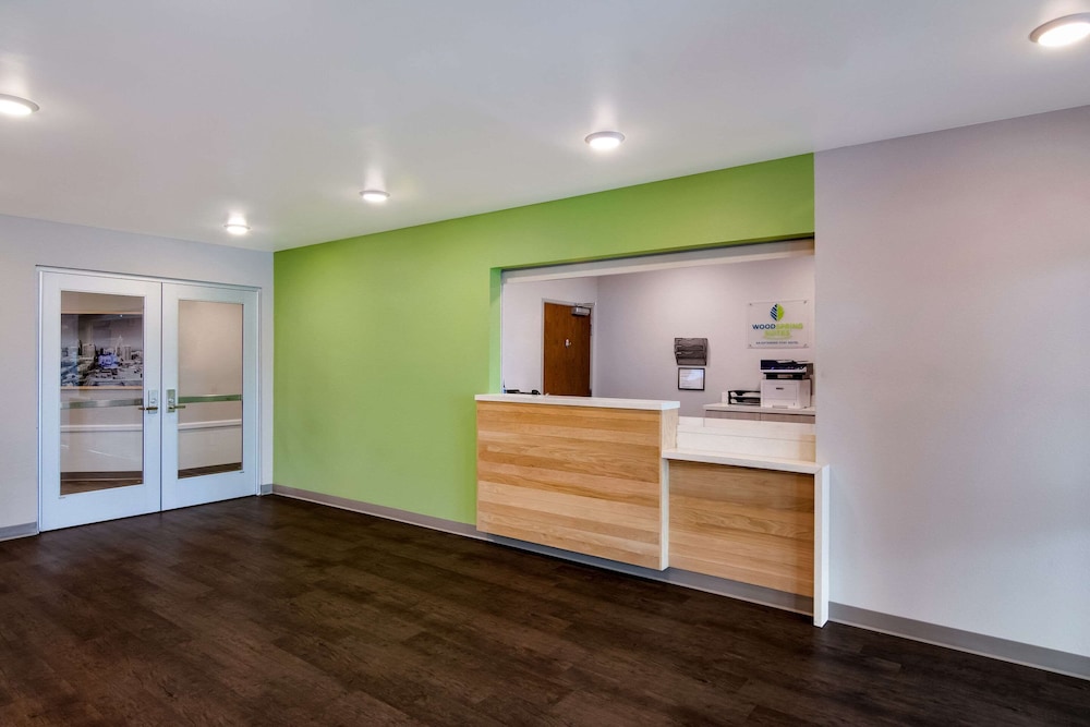 WoodSpring Suites Morrisville - Raleigh Durham Airport 6/35