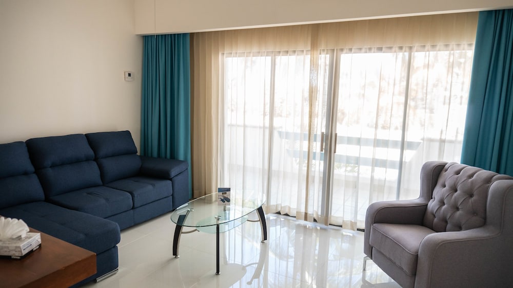 The Westmarine Waterfront Hotel 35/61