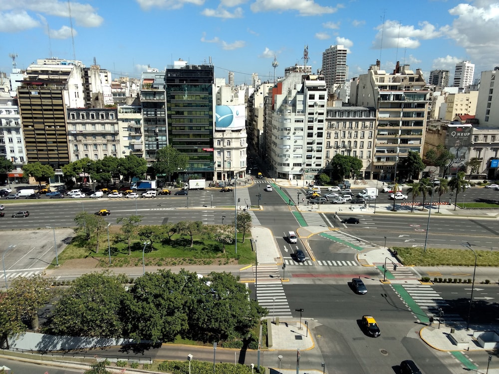 Embajador Hotel 40/55