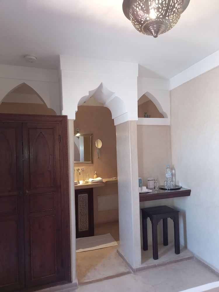 Riad Cherrata 7/49