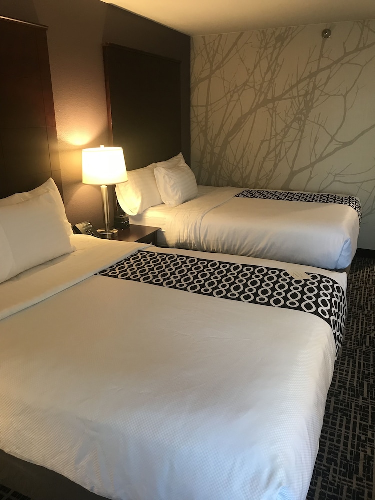 La Quinta Inn & Suites by Wyndham Denver Aurora Medical 10/43
