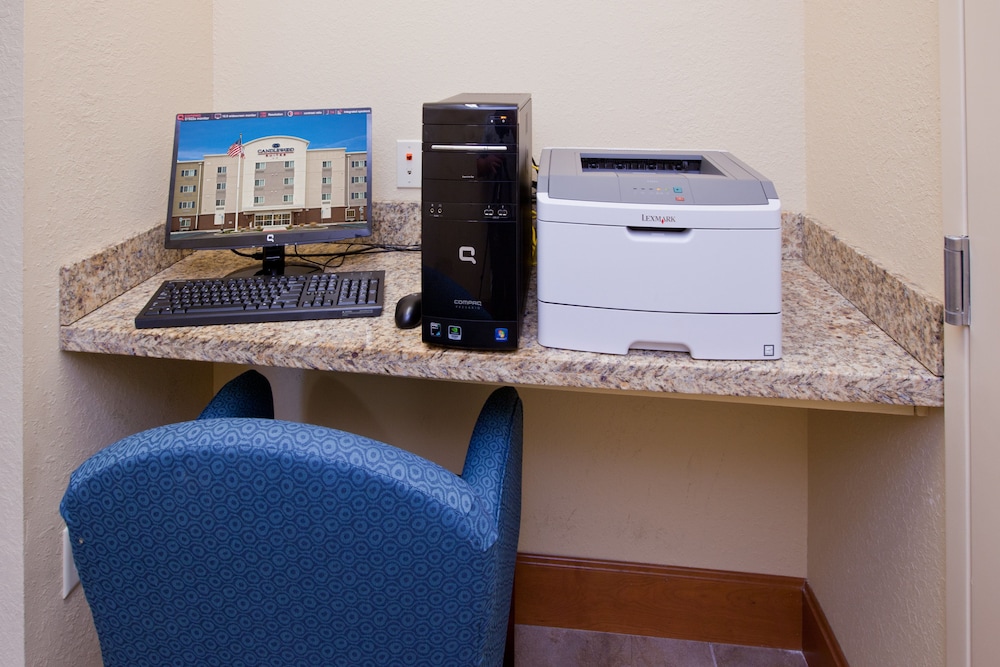 Candlewood Suites Indianapolis East 22/52