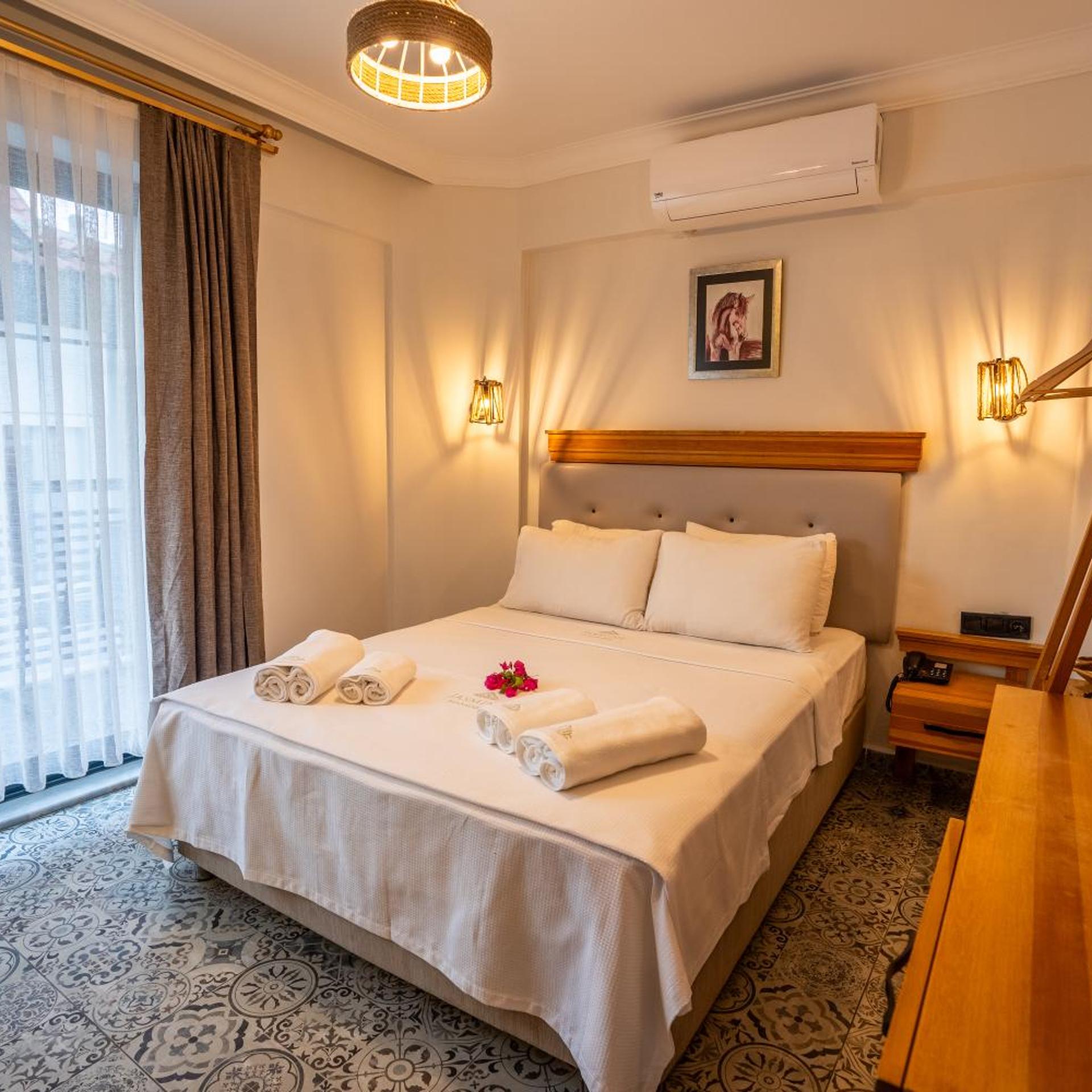Dark Station Boutique Hotel 7/23