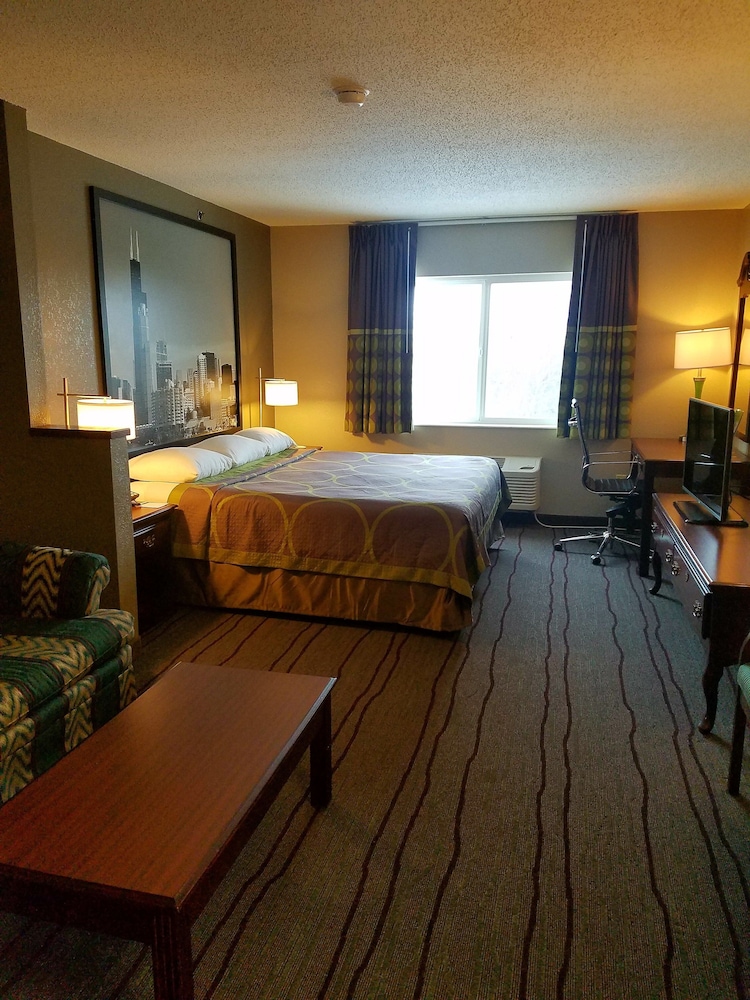 Super 8 by Wyndham Chicago O'Hare Airport 32/63