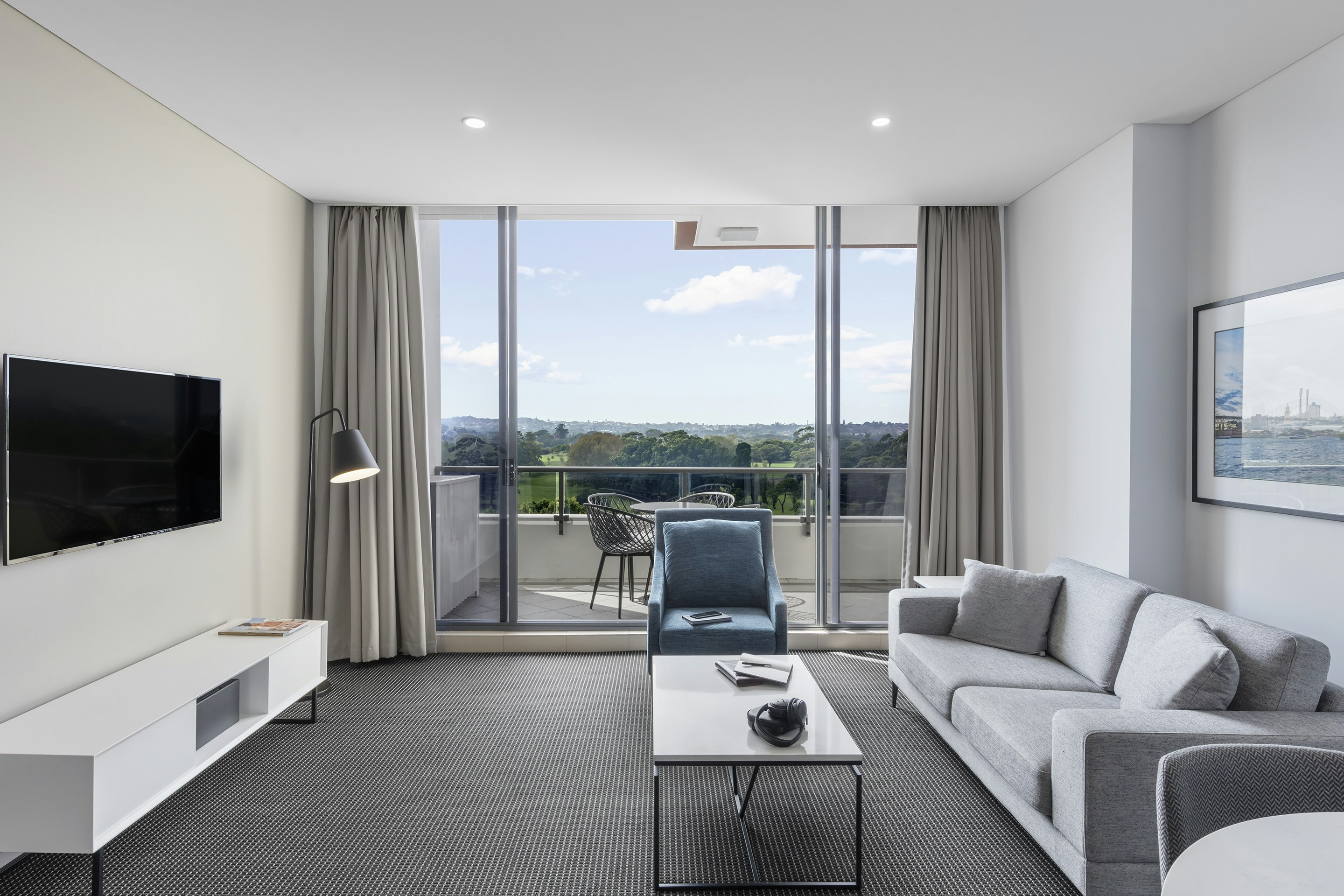Meriton Suites Waterloo 7/9