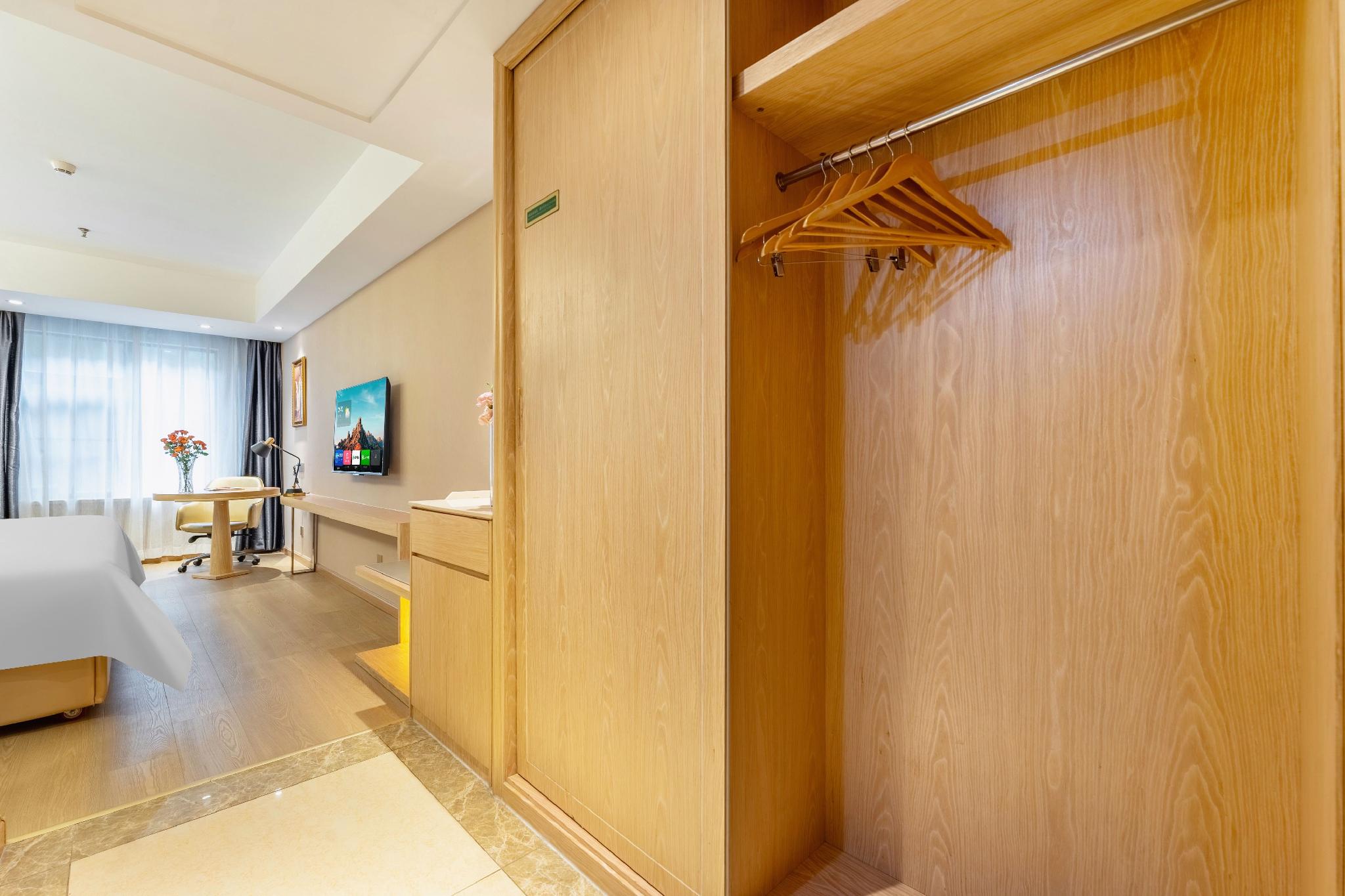 Vienna Hotel (Shenzhen Huaqiang North) 14/44
